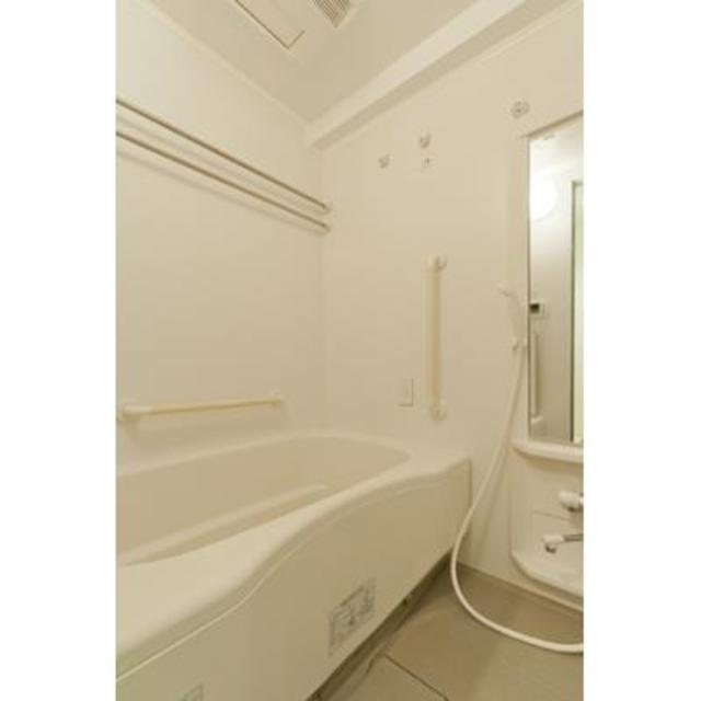 バス・シャワールーム　※写真は同タイプ住戸です。