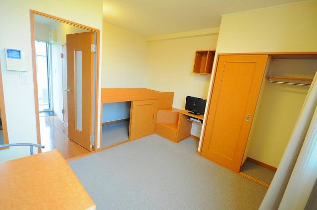 居室・リビング　同タイプ部屋の写真となり設備等は現況と異なる場合があります。