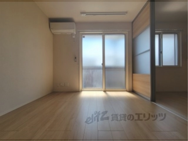 居室・リビング　居室