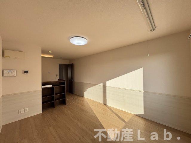 居室・リビング　※同一建物１階のお写真です。