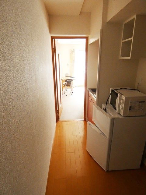 その他部屋・スペース　玄関から伸びる廊下です