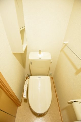 トイレ　ゆったりとした空間のトイレです