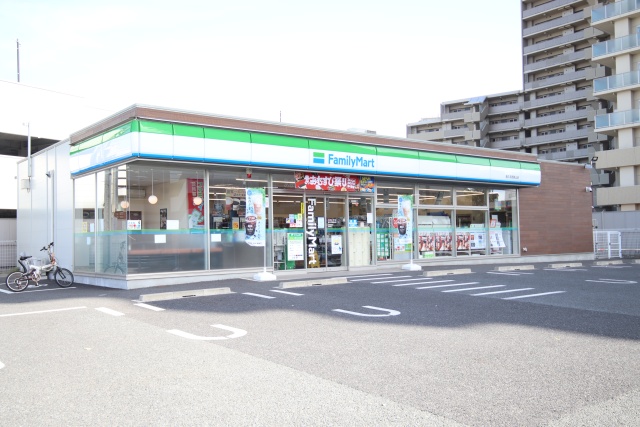 コンビニ　ファミリーマート　長久手西原山店（コンビニ）まで400m