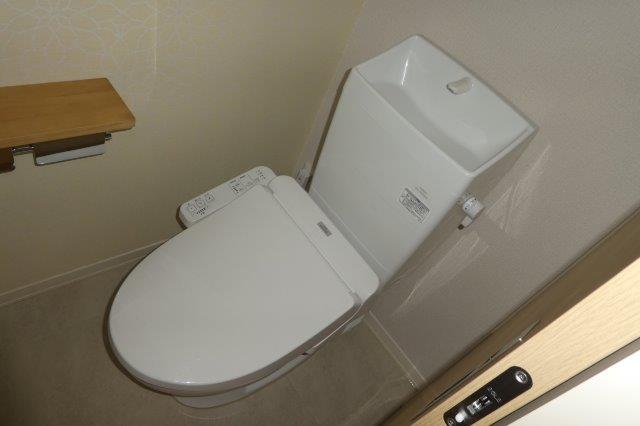 トイレ　ウォシュレット