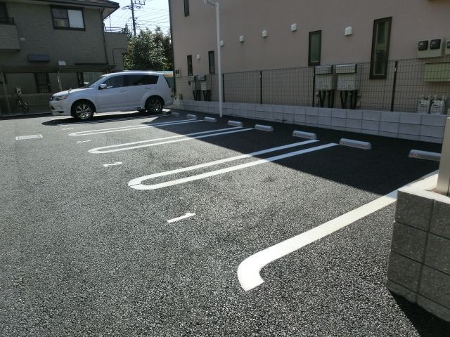 駐車場　敷地内の駐車場　※空台数要確認