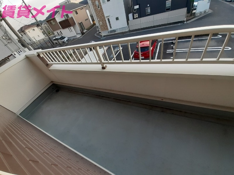 バルコニー　別部屋反転画像参考