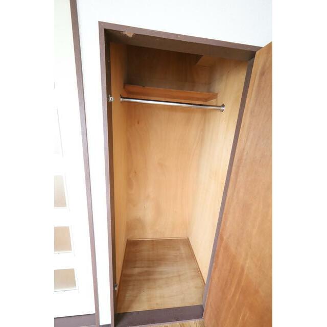 収納　洋室クローゼット