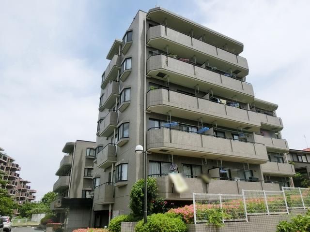 建物外観　★オートロック付き・鉄筋コンクリート造のマンションです★