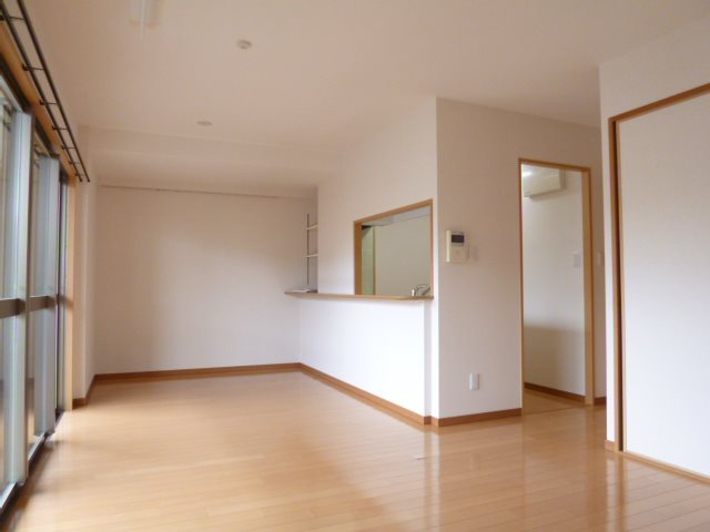Minoo Hillsの居間写真