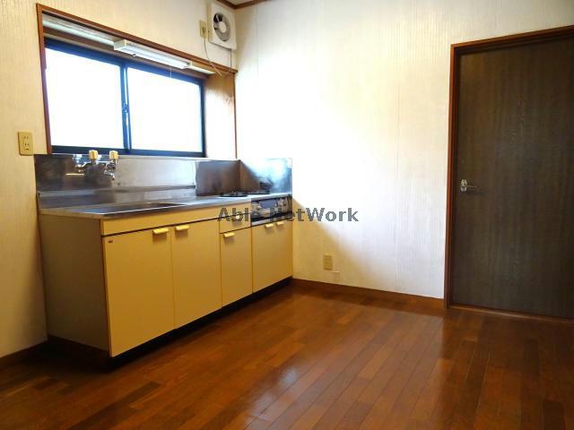 キッチン　窓ありキッチン！