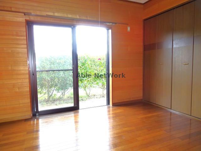 居室・リビング　６帖洋室