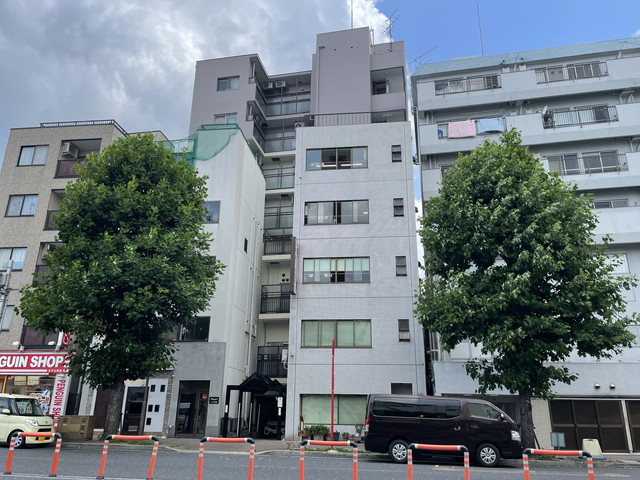 神戸市灘区水道筋のマンションの建物外観