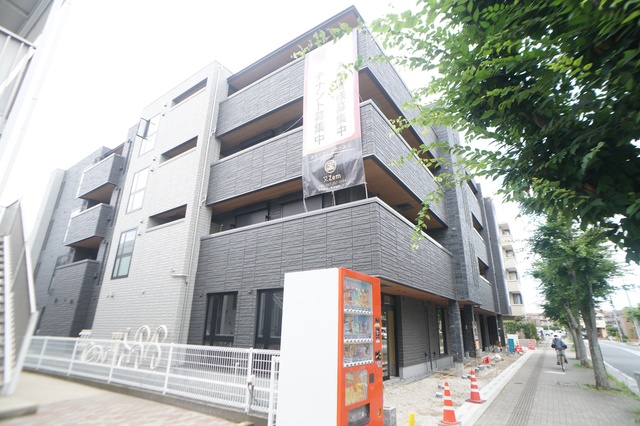 市川市妙典のマンションの建物外観