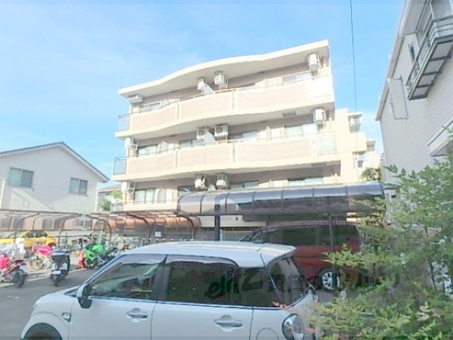 京都市左京区山端森本町のマンションの建物外観