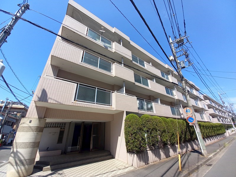 ハピネス飯田１号館の建物外観