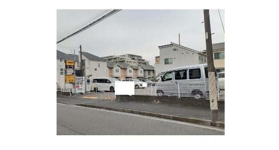 【ジュネス日吉の駐車場】