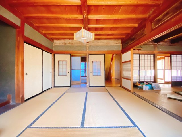 その他部屋・スペース　落ち着いた雰囲気の和室。客間やお子様の遊び場としても利用可。