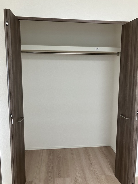収納　３０３　ウオークインクローゼット