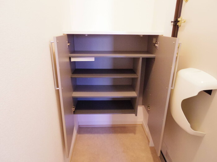 玄関　シューズボックス