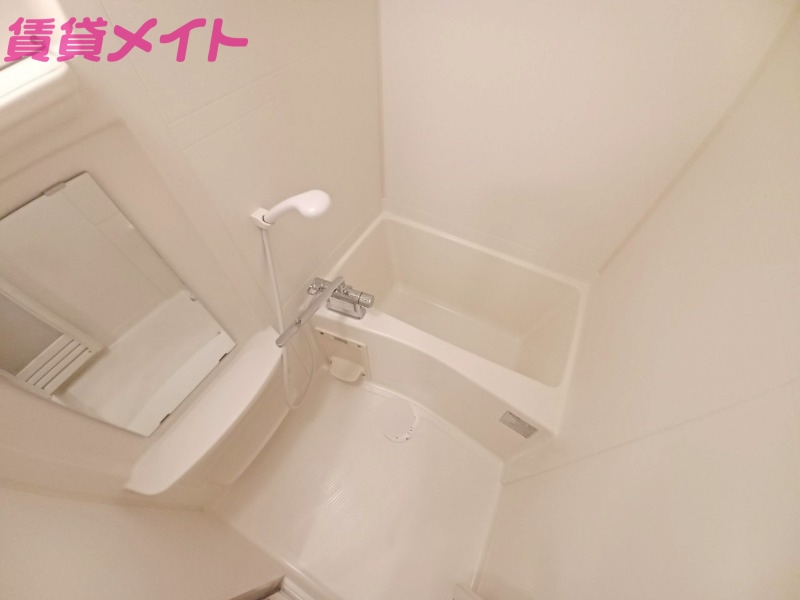 バス・シャワールーム　同型参考写真