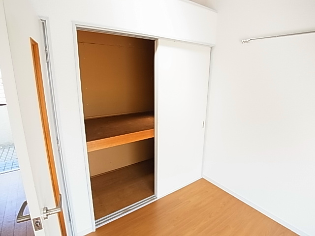 収納　同一物件別部屋写真