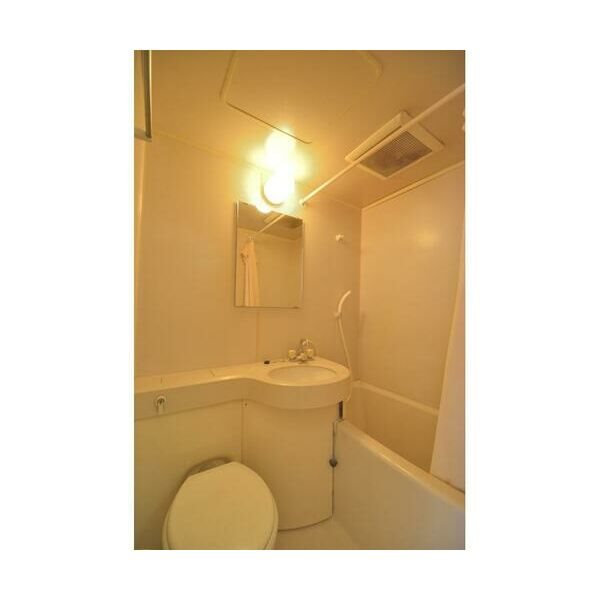 バス・シャワールーム　綺麗な浴室です。