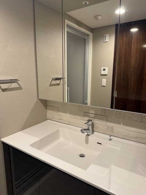 洗面設備　洗面化粧台