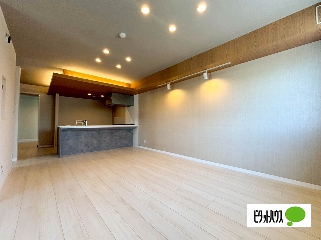 居室・リビング　建築中