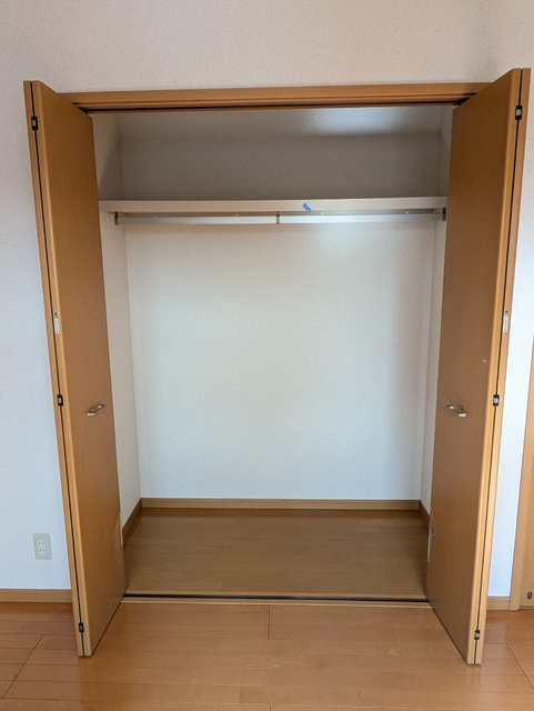収納　収納量豊富なクローゼットです