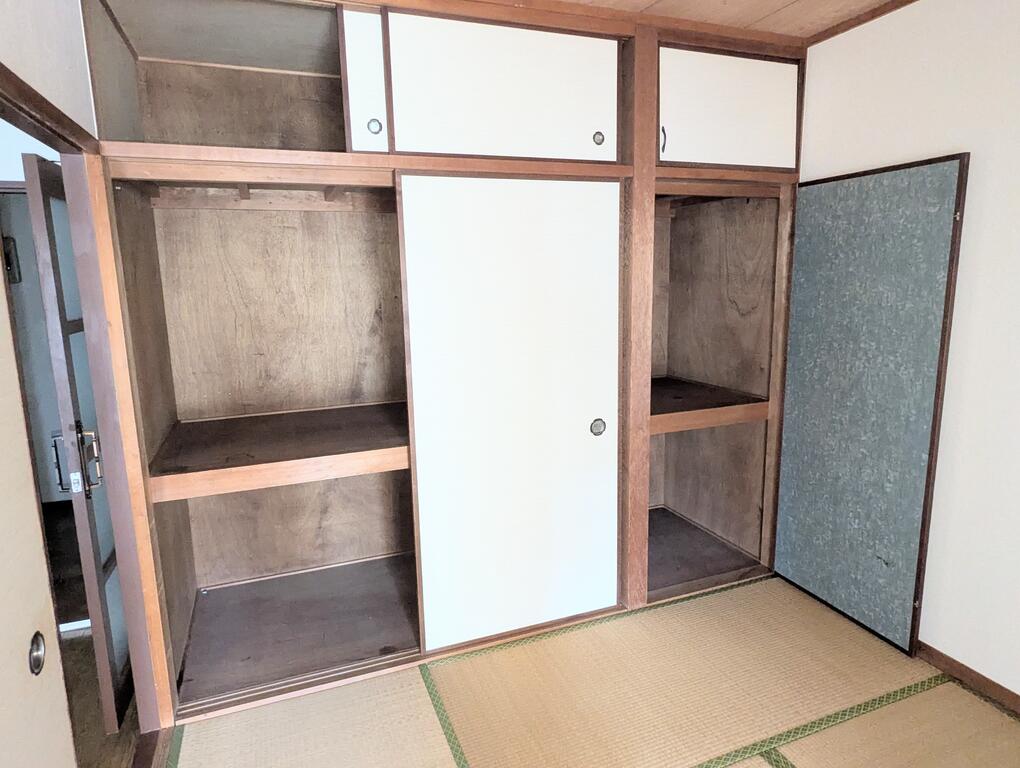 収納　部屋をすっきりさせるのに欠かせない収納。まめに整理整頓したく