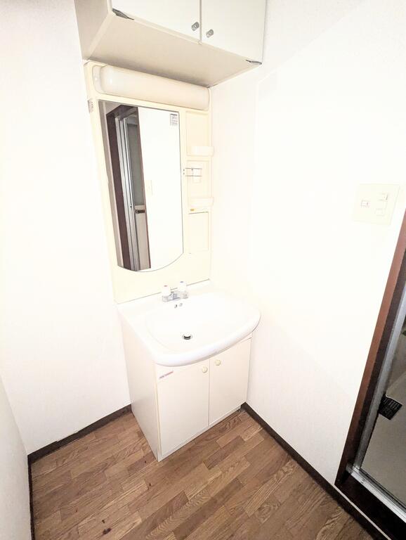 洗面設備　洗面室でナチュラルな自分も盛った自分も自在に演出