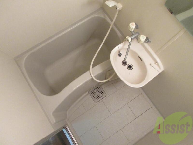 バス・シャワールーム　お湯に浸かって１日の疲れを癒して下さい