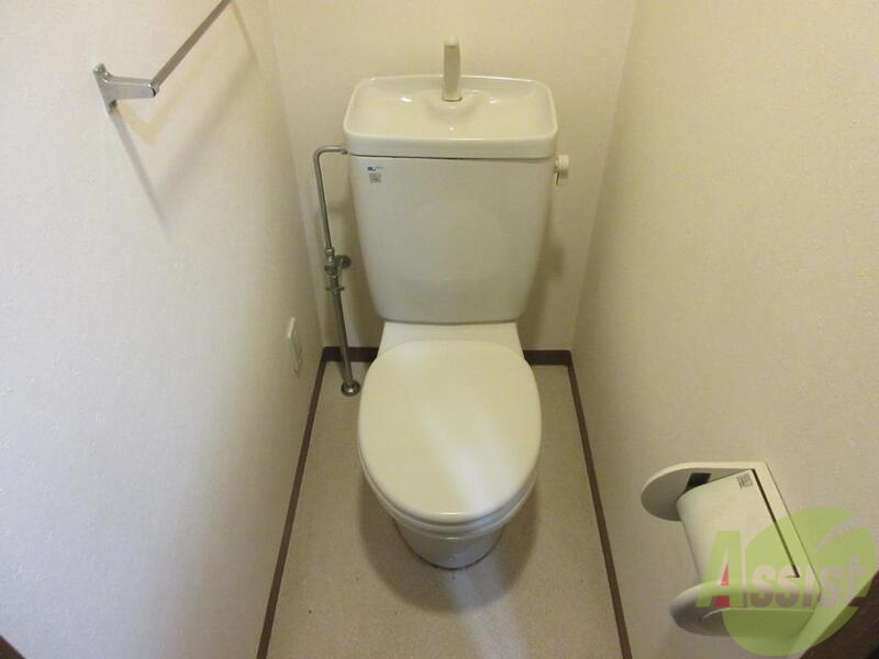 トイレ　シンプルなトイレです