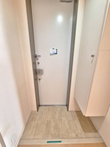 玄関　同物件　別号室　参考写真