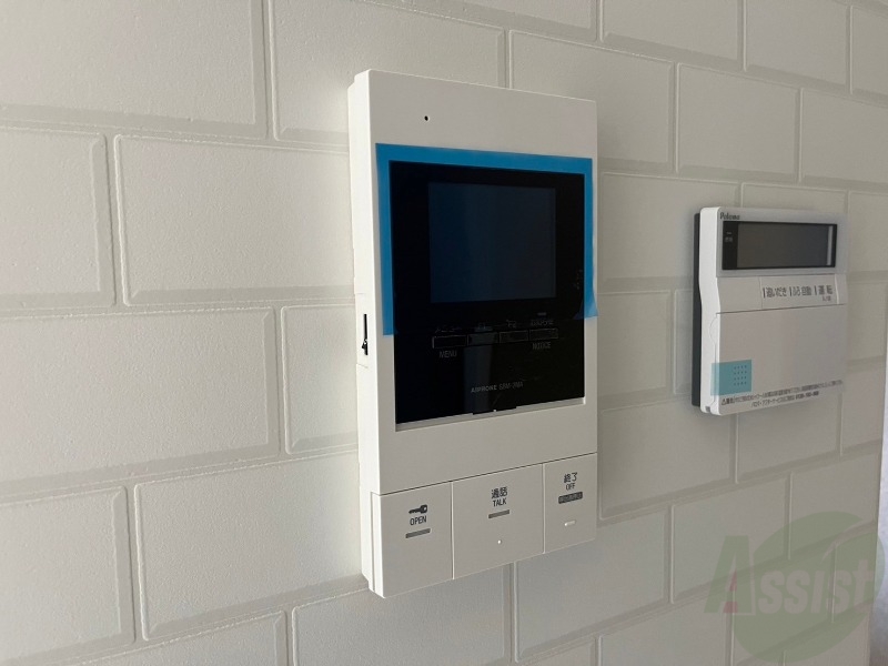 セキュリティ　ＴＶモニター付インターホンです。来客者の顔が見えるので安心！