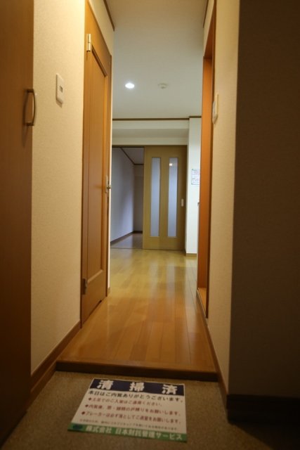 玄関　収納もある玄関です