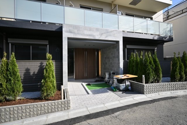 エントランス　建物の内部です