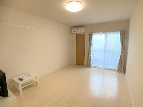 居室・リビング　設備・仕様は号室により異なる為、現況を優先致します。