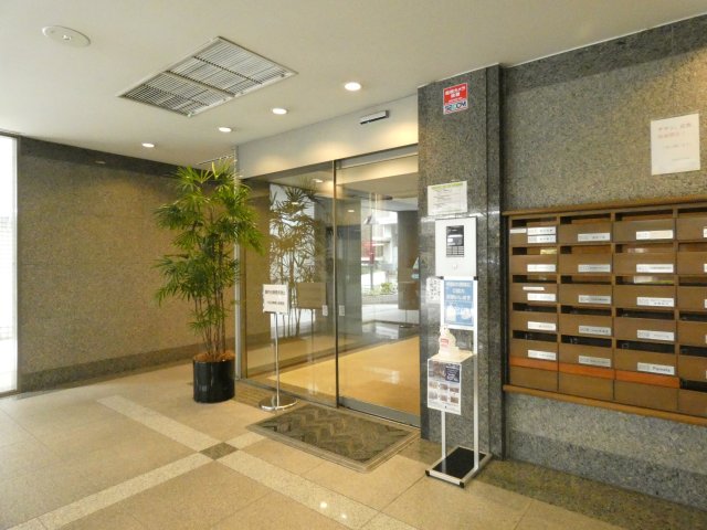 エントランス　エントランス