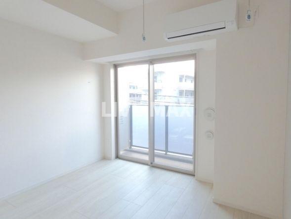 居室・リビング　別号室参考写真