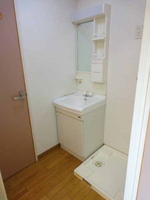 洗面設備　うれしい洗面台付き♪