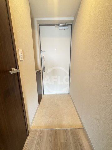 玄関　ArtizA西長堀　玄関