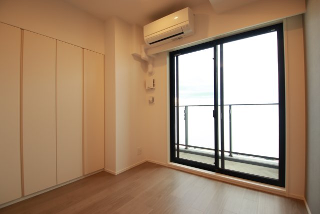 居室・リビング　※別号室参考写真のため、現況優先です。