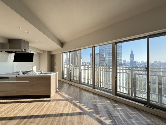 居室・リビング　色が異なる場合がございますので、現地にて確認下さい。※参考写