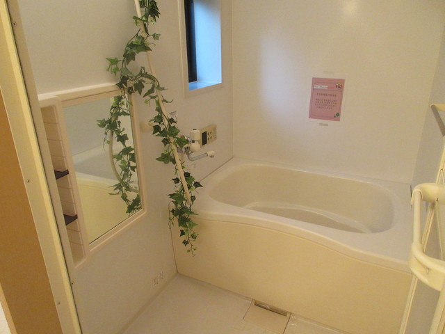 バス・シャワールーム　備品は付きません。