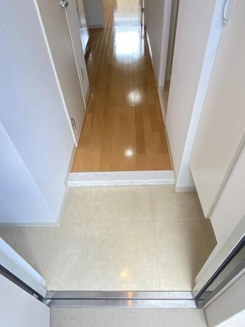 玄関　明るい玄関です