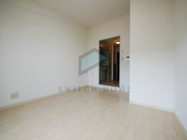 居室・リビング　こちらの居間で趣味の時間をお楽しみください