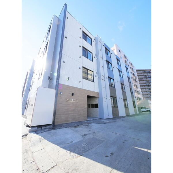 建物外観　★築浅の都市ガス物件！★充実の設備完備でおすすめ！