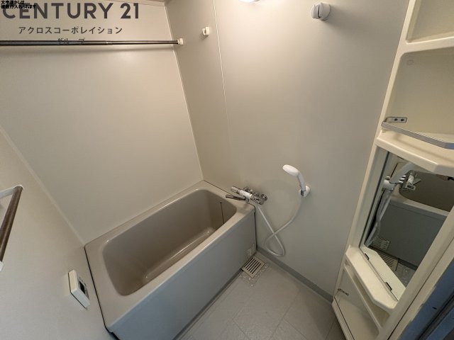 バス・シャワールーム　シンプルな浴室です！