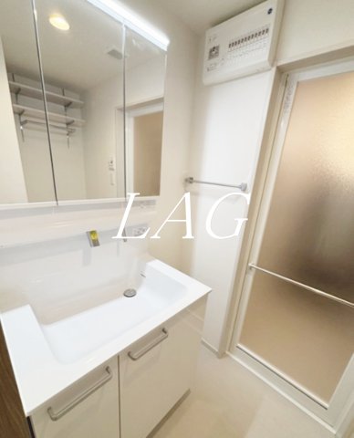 洗面設備　独立洗面台です。